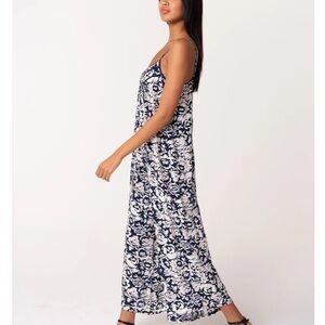 LOVESTITCH- Beautiful Relax Fit Maxi Dress. Size M
